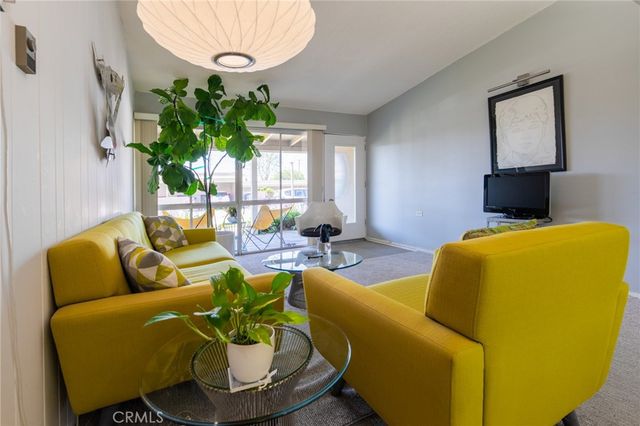 13241 El Dorado Dr M9-206D, Seal Beach, CA 90740