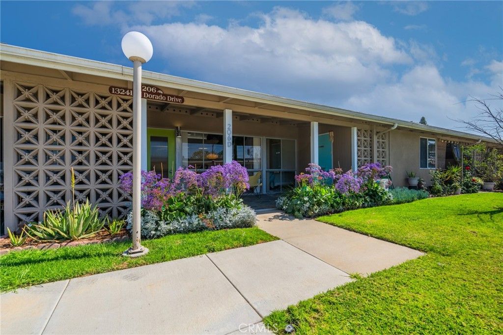 13241 El Dorado Dr M9-206D, Seal Beach, CA 90740