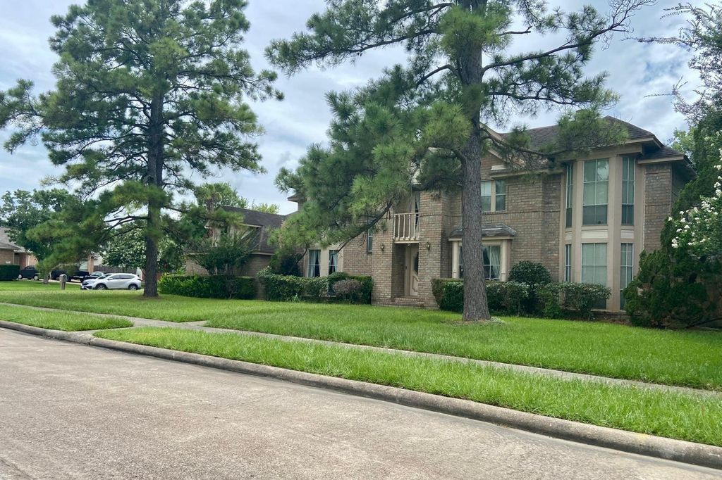 14702 Rancho Vista Drive, Houston, TX 77083