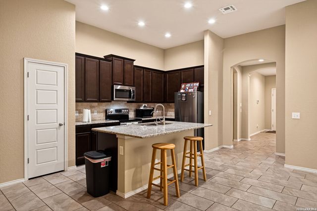 8311 Prickly Oak, San Antonio, TX 78223