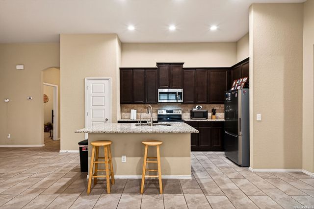 8311 Prickly Oak, San Antonio, TX 78223