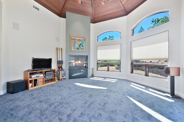 4941 D Agostini Dr, Somerset, CA 95684