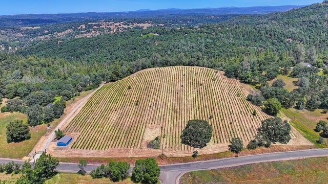 4941 D Agostini Dr, Somerset, CA 95684