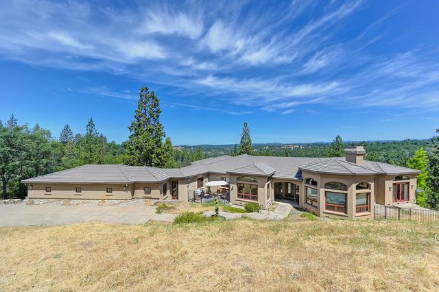 4941 D Agostini Dr, Somerset, CA 95684