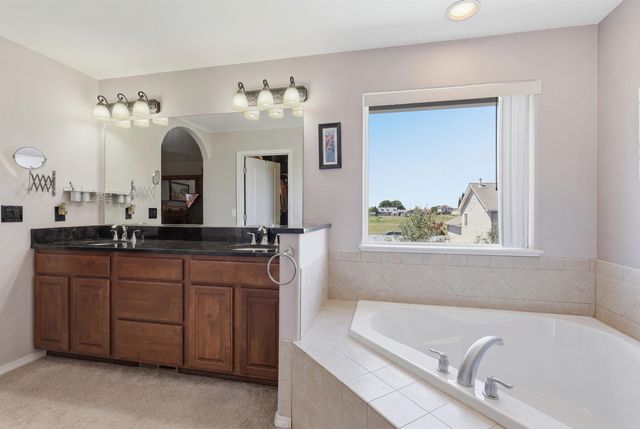9721 N Austin Ln, Spokane, WA 99208