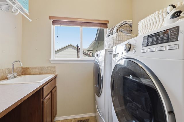 9721 N Austin Ln, Spokane, WA 99208