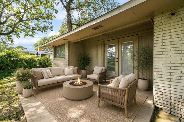 3501 lakeview Road, North Little Rock, AR 72116