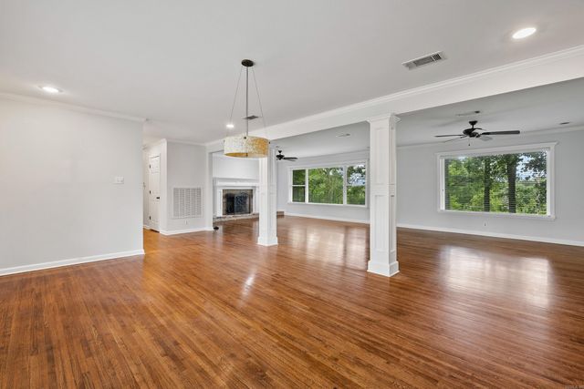 3501 lakeview Road, North Little Rock, AR 72116