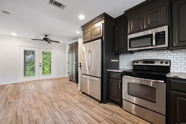 3501 lakeview Road, North Little Rock, AR 72116