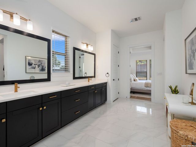 3914 Balentine, San Antonio, TX 78257