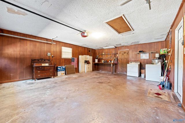 121 Flowerwood Drive, Meridianville, AL 35759