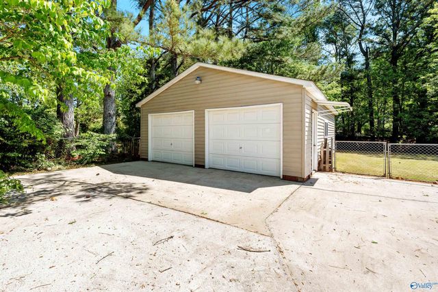 121 Flowerwood Drive, Meridianville, AL 35759