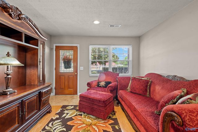 121 Flowerwood Drive, Meridianville, AL 35759