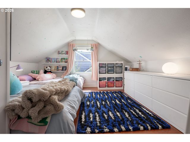 461 Se 72ND Ave, Portland, OR 97215