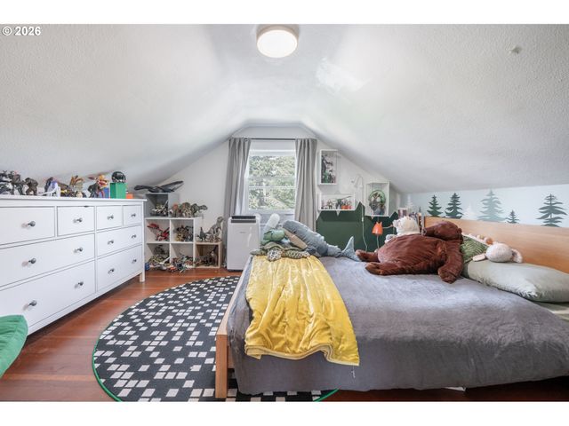 461 Se 72ND Ave, Portland, OR 97215