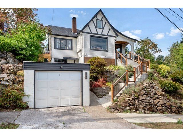 461 Se 72ND Ave, Portland, OR 97215