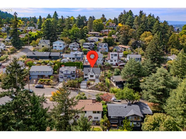 461 Se 72ND Ave, Portland, OR 97215