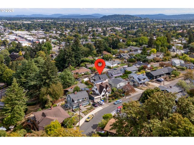 461 Se 72ND Ave, Portland, OR 97215
