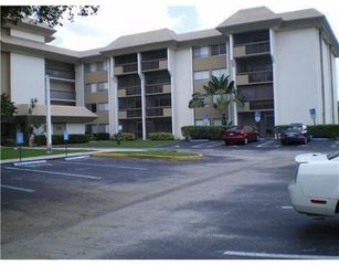 711 N Pine Island Road 213, Plantation, FL 33324