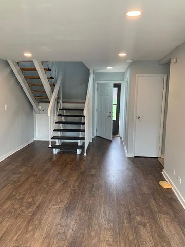 1272 Court E, Hanover Park, IL 60133