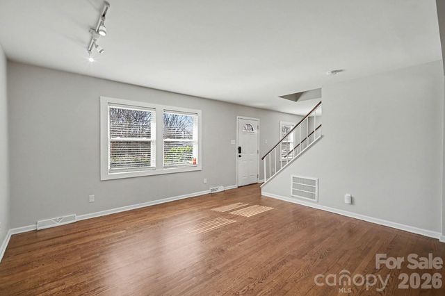 6626 Glenmoor Drive, Charlotte, NC 28214