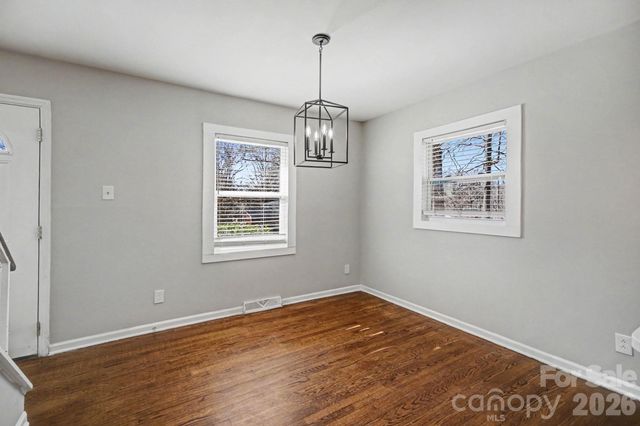 6626 Glenmoor Drive, Charlotte, NC 28214