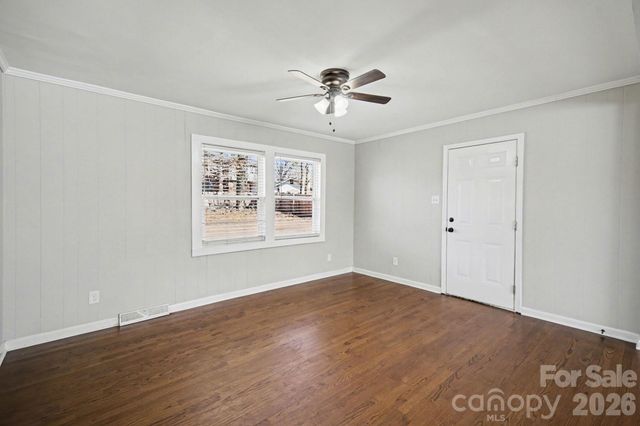 6626 Glenmoor Drive, Charlotte, NC 28214