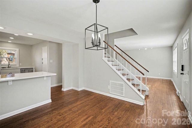 6626 Glenmoor Drive, Charlotte, NC 28214