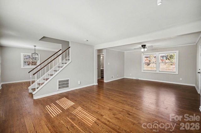 6626 Glenmoor Drive, Charlotte, NC 28214