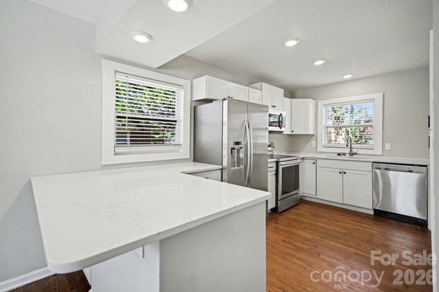 6626 Glenmoor Drive, Charlotte, NC 28214