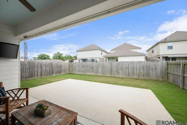 6526 Oak Garden Dr, Baton Rouge, LA 70817