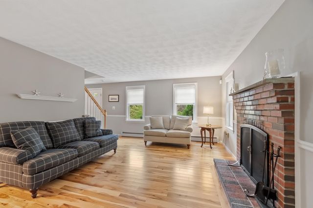 4 Pillsbury Lane, Georgetown, MA 01833
