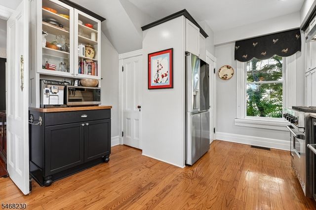 37 MOUNTAIN AVE, Summit City, NJ 07901
