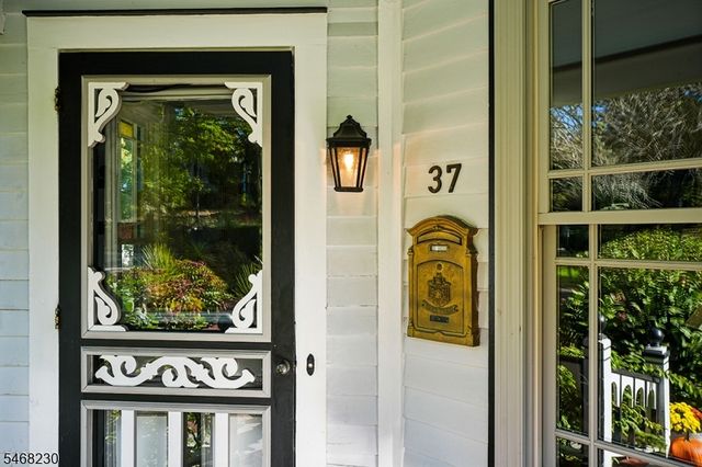 37 MOUNTAIN AVE, Summit City, NJ 07901