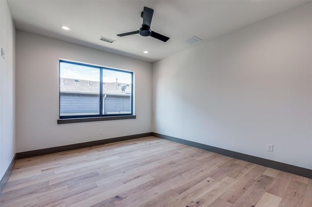 3714 W Beverly Drive, Dallas, TX 75209
