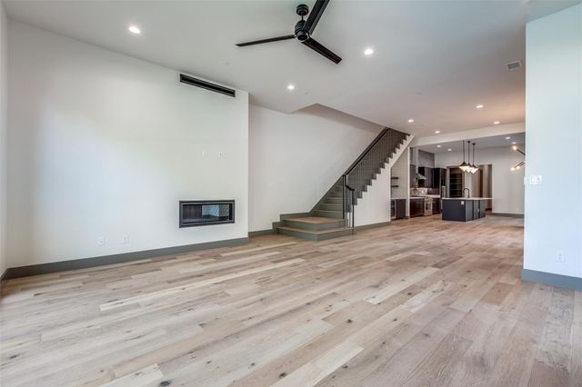 3714 W Beverly Drive, Dallas, TX 75209