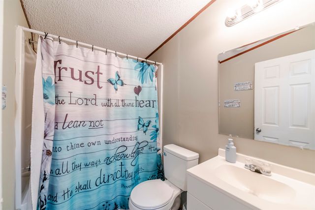 228 Hummingbird Drive, Houma, LA 70364