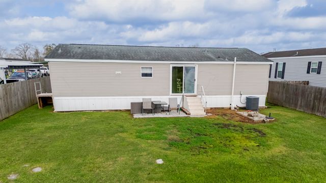 228 Hummingbird Drive, Houma, LA 70364