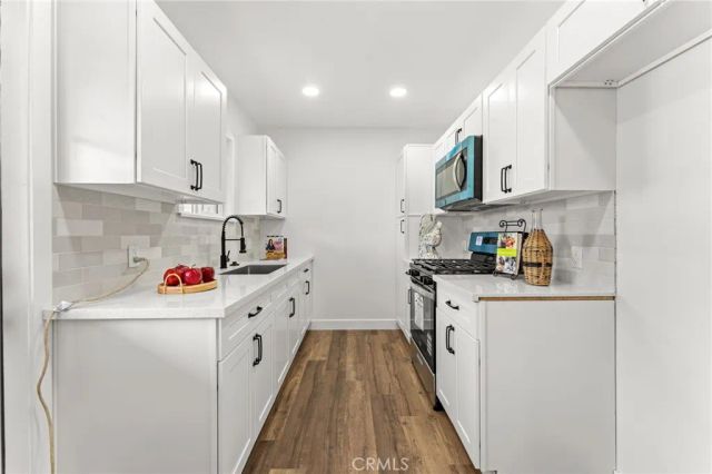 845 Plaza Serena, Ontario, CA 91764