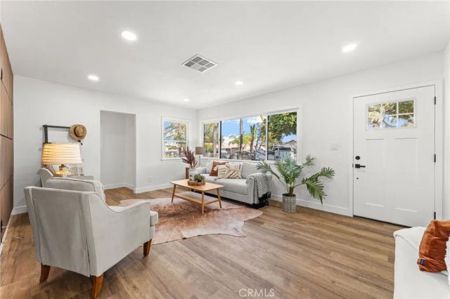 845 Plaza Serena, Ontario, CA 91764