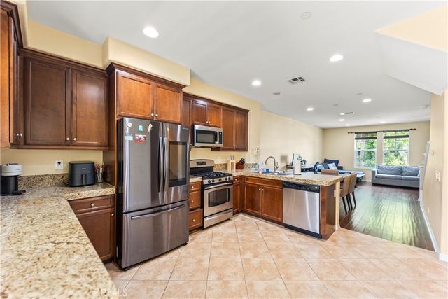 1123 Abelia, Irvine, CA 92606