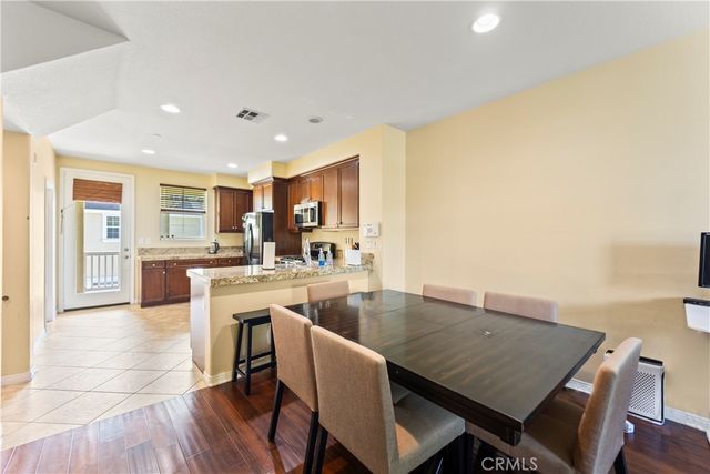 1123 Abelia, Irvine, CA 92606