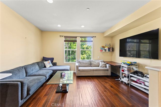 1123 Abelia, Irvine, CA 92606