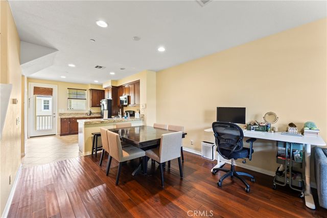 1123 Abelia, Irvine, CA 92606
