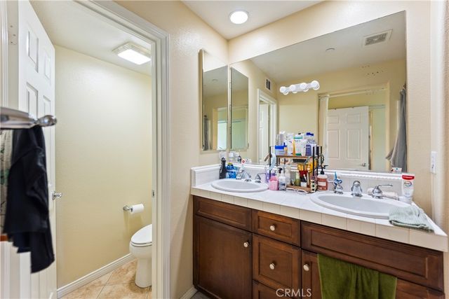 1123 Abelia, Irvine, CA 92606