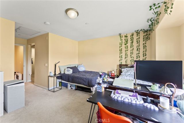 1123 Abelia, Irvine, CA 92606