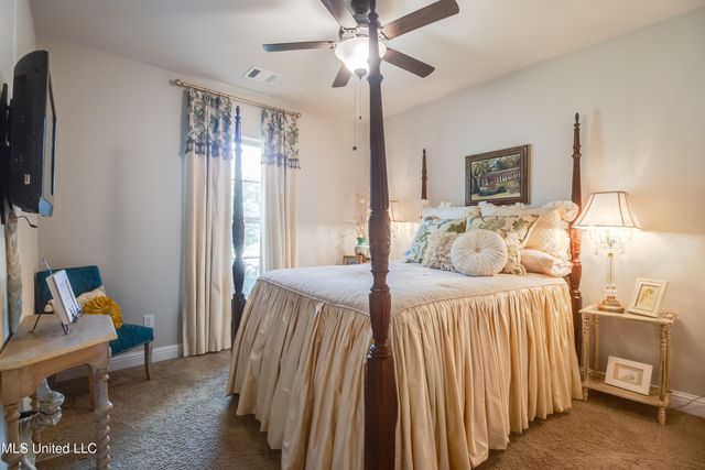 7469 Mapleway Court, Pass Christian, MS 39571