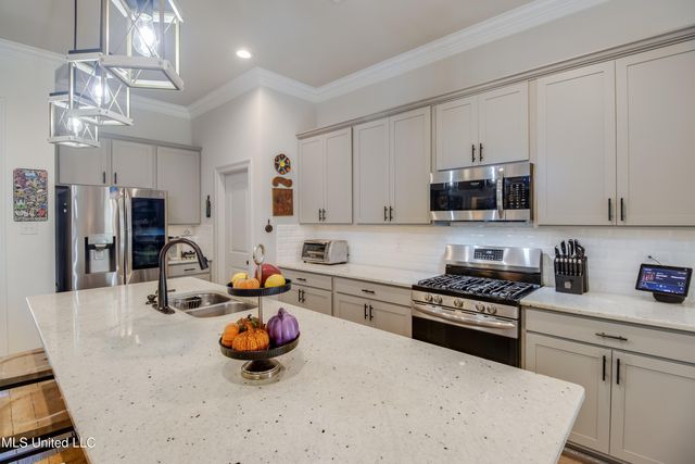 7469 Mapleway Court, Pass Christian, MS 39571