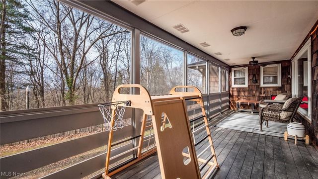 65521 Highland Hills Road, Cambridge, OH 43725