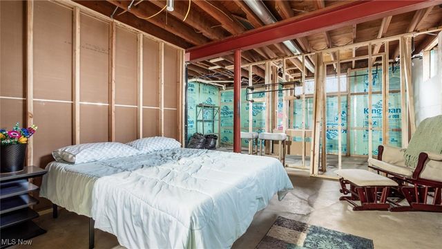 65521 Highland Hills Road, Cambridge, OH 43725